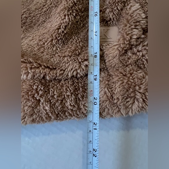 NWT  Calvin Klein Womens Faux Fur Teddy Jacket Size XS  Brown - Picture 9 of 10